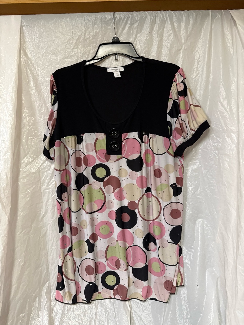 Women'sDressBarn Black Yoke Short Sleeve Top with Pink Polka Dot Print size 1X